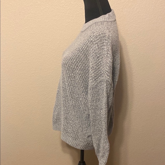 American Eagle Outfitters Gray Crew Neck Sweater - Picture 3 of 9